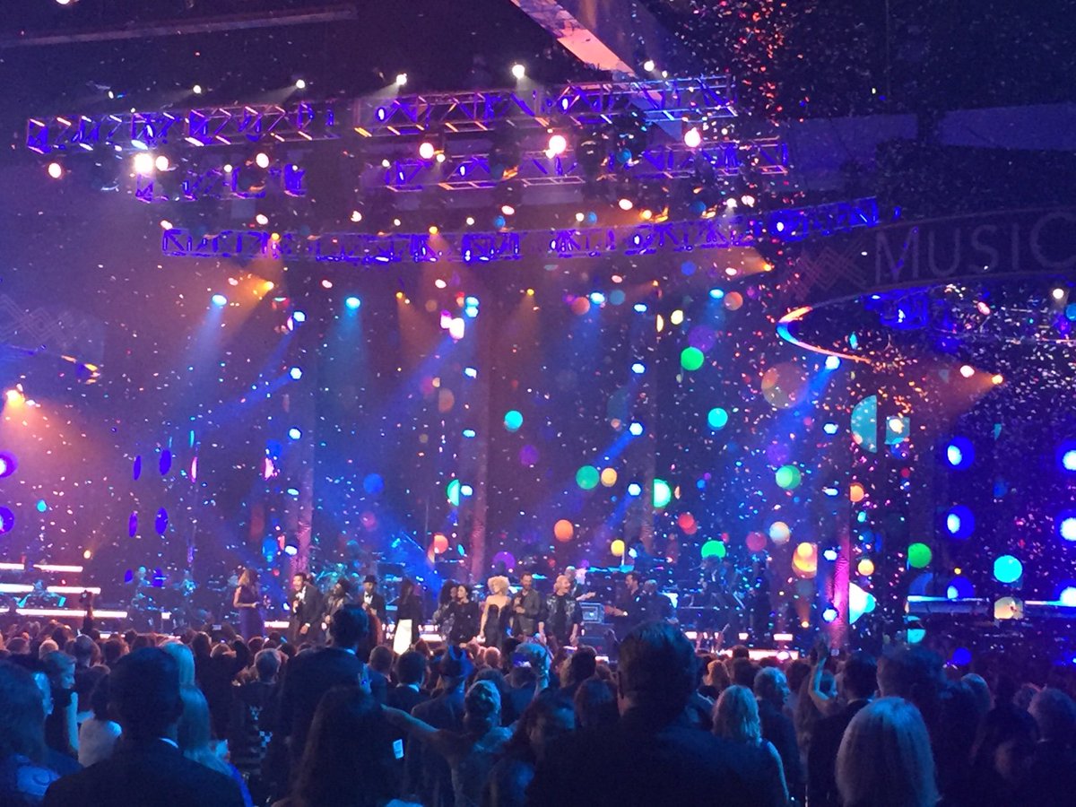 MusiCares's tweet image. Everyone joins @LionelRichie on stage for an epic performance of "All Night Long" to close out #MusiCaresPOTY!