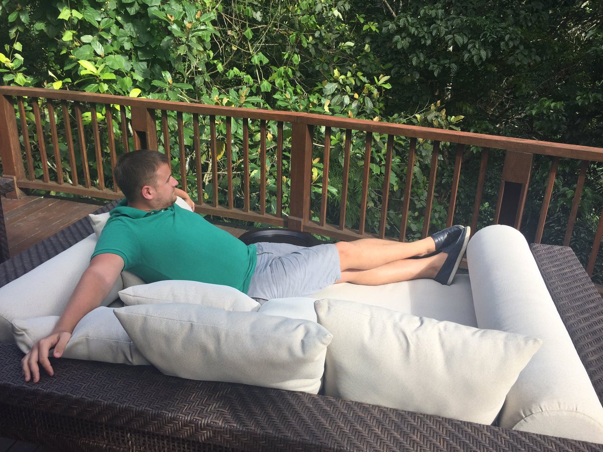 cglundgren's tweet photo. #resting #relax #hanginggardens #luxurytravel #luxury #travel #jungle #lounge #lounging #theview #view #lookwhatisee https://t.co/sPR6P2uyLL