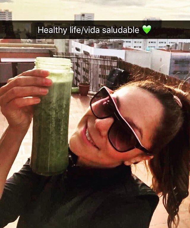FreeActivate_'s tweet photo. Nada como empezar el día con un delicioso jugo verde!💚 😘 #freeactivate #green #paleo #lifestyle #greenjuice 🍃🌿🍏💚🍍✨ https://t.co/wdgaOKMMdc