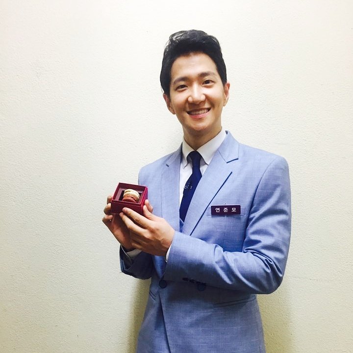 KbsdramaP's tweet photo. 센스있는 <#가싶남 > 홍보팀 ✌
여러분의 마음을 대신 듬~~뿍 담아
#발렌타인데이 선물을 드렸어요🎁 🍫
3월 5일 (토) 밤 10시 35분 첫방송📺
-
#KBS #새프로 #예능 #가싶남 #연준모 https://t.co/jVTsUhOP0i