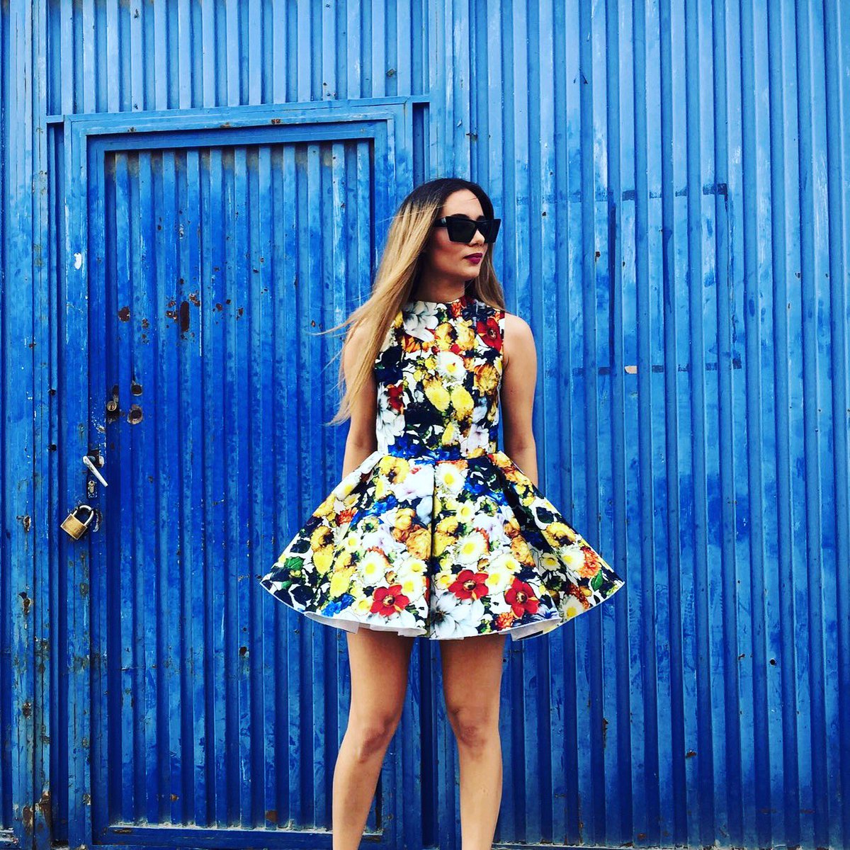 sofiaqostaly's tweet photo. #FARAH, nuestra #NEWCOLLECTION ya está aquí!!! Os traemos olor a primavera!!! #sofiaqostaly #SS2016 #inspiration https://t.co/dzhp7Ei8M1