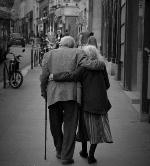 LauraFerrato's tweet photo. L'amore? O finisce così o non è  niente. #SanValentino https://t.co/ABSQxVF2jm