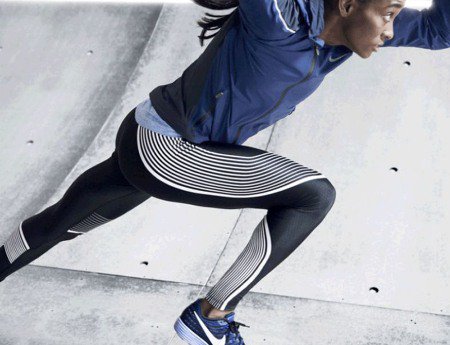 GADISmagz's tweet photo. #GayaGADIS Celana lari terbaru Nike ini super canggih! (Foto: Dok. Nike) https://t.co/U71TwvBI4t https://t.co/tt0EKq3ezO