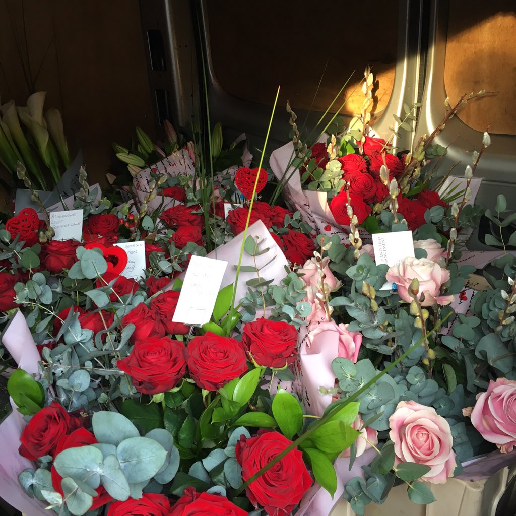 PeterWardley's tweet photo. Loving my weekend job. #valentines by @fandhflowers https://t.co/FsmQre5CS7