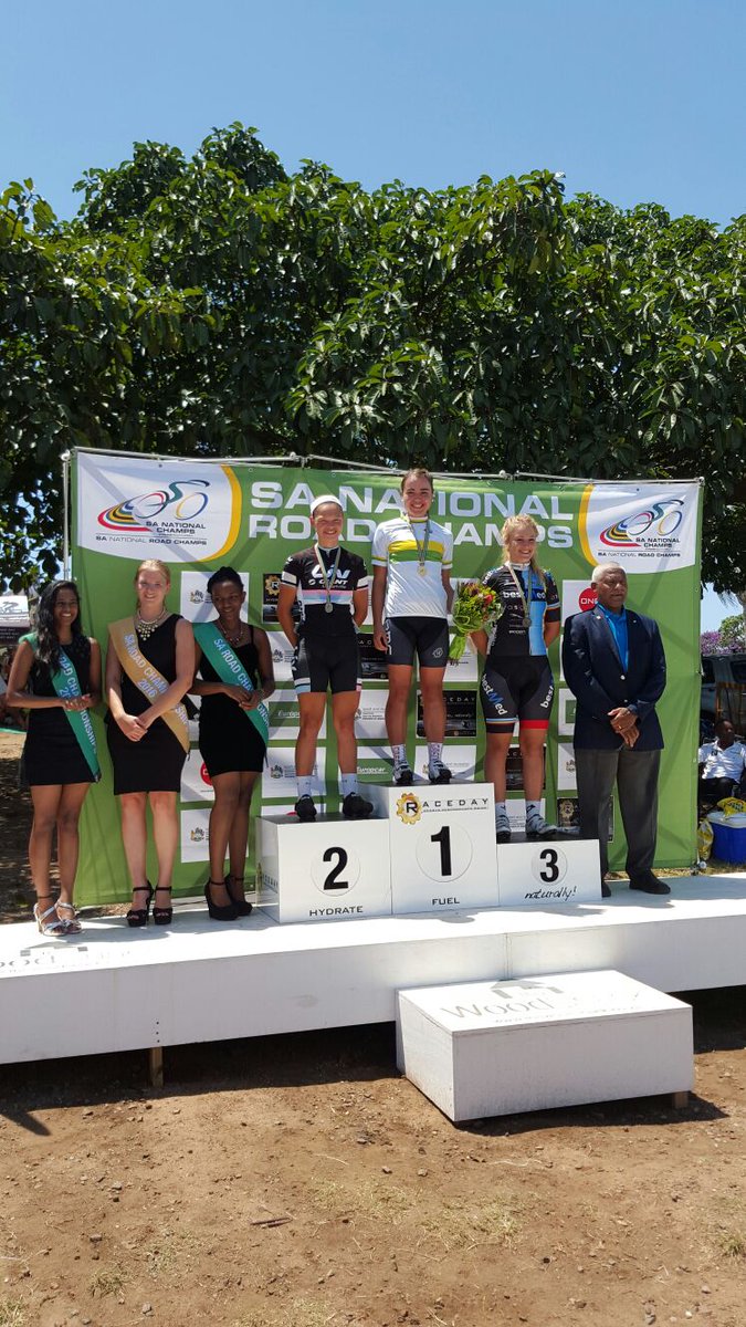 TeamGiant's tweet photo. @vidaecaffe @GiantRSA @EnjoyFitnessZA @USN_Purefit @AlbeGeldenhuys @JessicaMagret 2nd SA Road Camps  junior ladies https://t.co/8mpO4Ex1f1