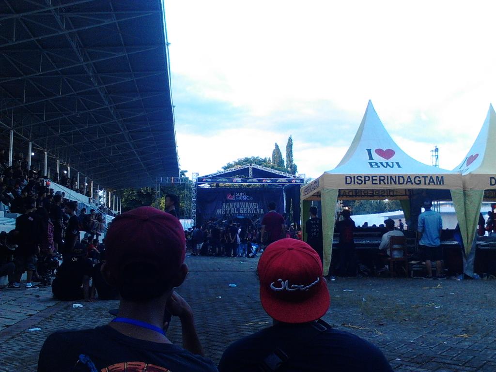 <a href="/CR_MHC/">CONSCIENCE REVOLT</a> penampilannya keren bang!!!