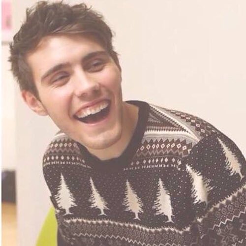literallydeyes's tweet image. Rt if alfie has ever made you laugh/smile💫💞