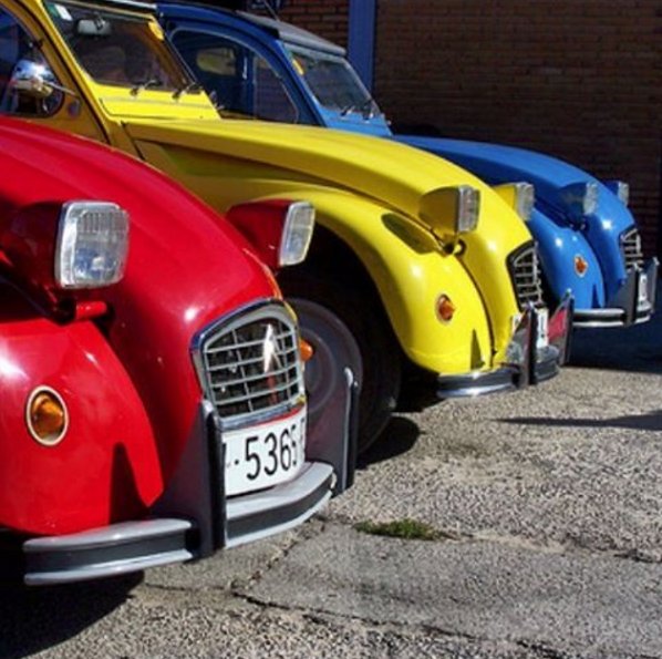 TPV2CV's tweet photo. Le carré est à la mode ! https://t.co/YMAG6X8v6V https://t.co/UkP3nUduWu