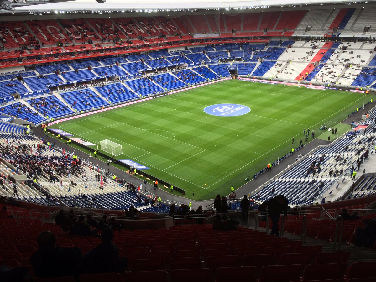 EricMartzloff's tweet photo. Première au @Parc_OL avec mon fils pour #OLCAEN . Belle victoire 4-1 des gones https://t.co/TJGgZbO8qh