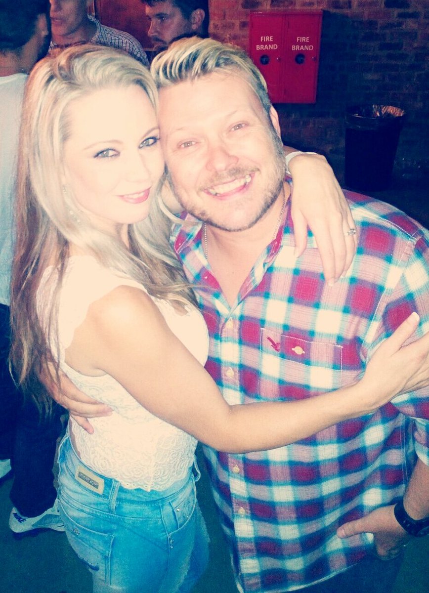 Cordelia_Live's tweet photo. @JohanFerreira1 #Altyd lekker om jou raak te loop #Sien n volgende keer 😝 https://t.co/ftfOP5D15k