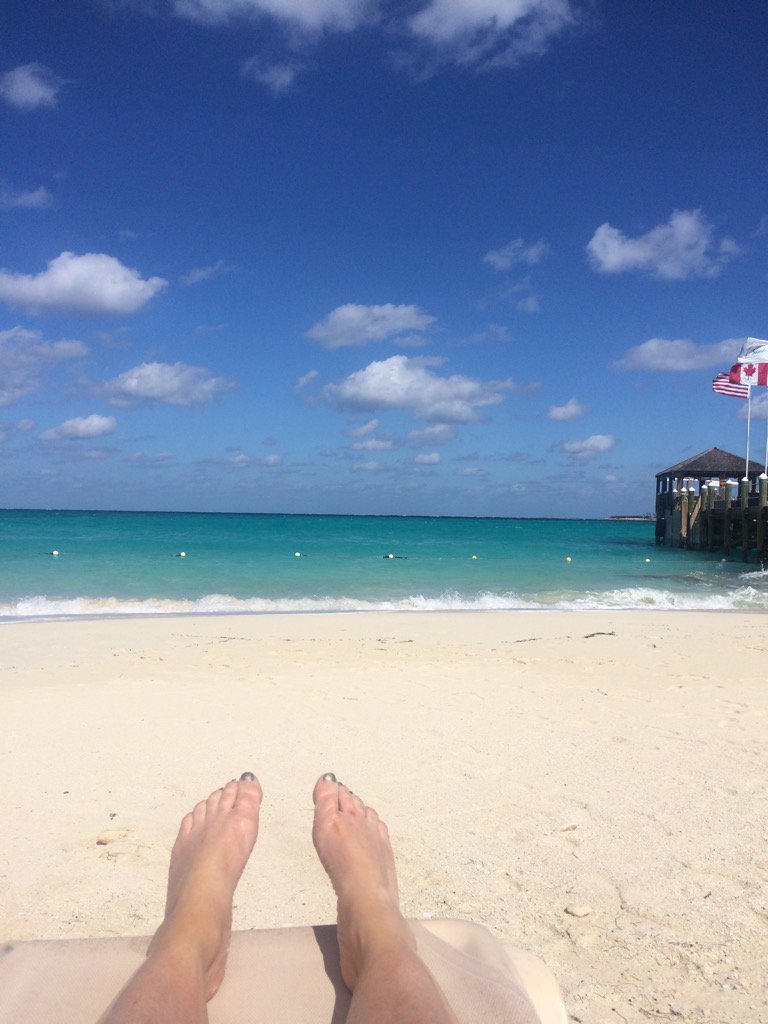 Micheleclark_'s tweet photo. Lovin the Bahamas 👙🌞 https://t.co/B65JI0eC9Y
