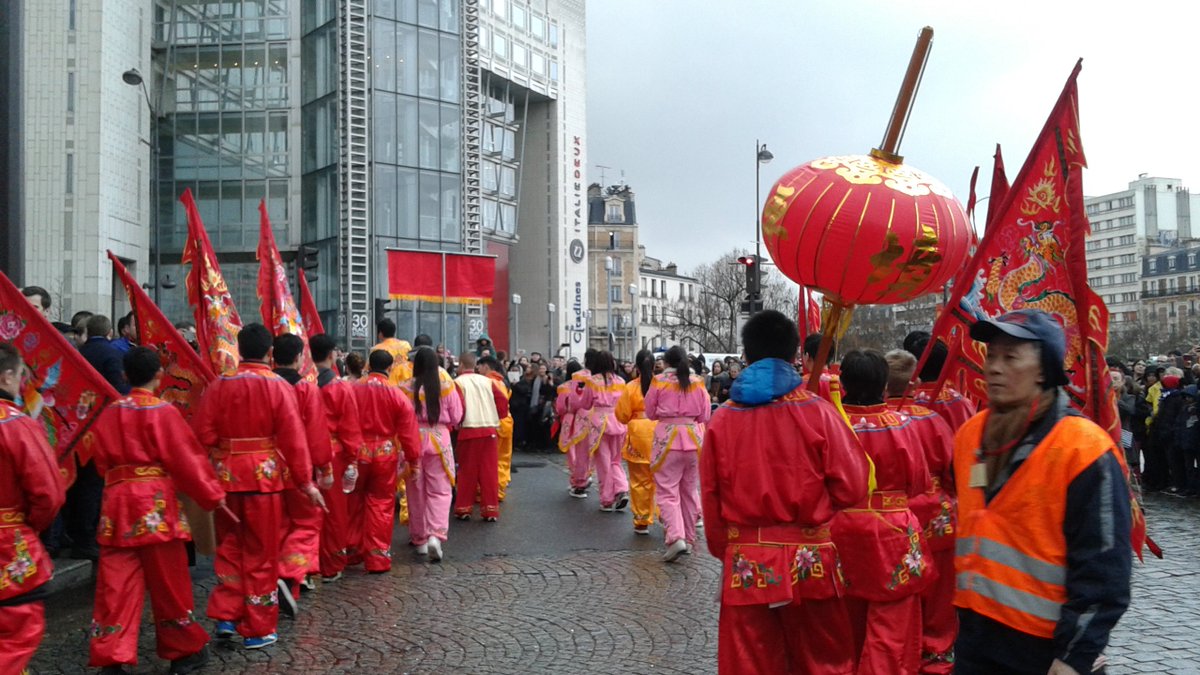 electric_blog's tweet photo. #defile13 #NouvelAnChinois #ChineseNewYear #Paris13 https://t.co/oXf1gKIkLd