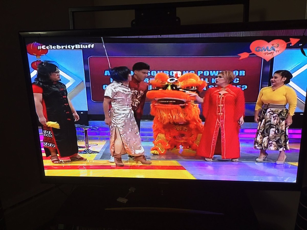 MissVeePee's tweet photo. This show kills me hahahah! It's very Educational and manages stress, too. #CelebrityBluff #superlaughtrip https://t.co/MaI3yfco4G