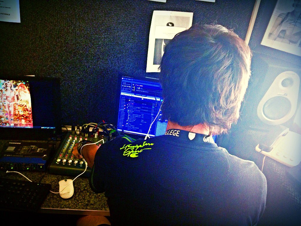 LizeMariSmt's tweet photo. @DylanvanMerz does this mean you're r married to your job? #Valentinesday at @KovsieFM97 #SoSad #NoRegret https://t.co/ivvWDwxeot