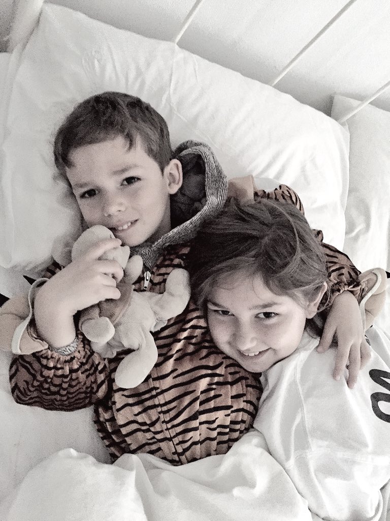 ctuallyitsMe's tweet image. #sleepysundays with the parters in crime. #daddaysarethebestdays this is why I do what I do!