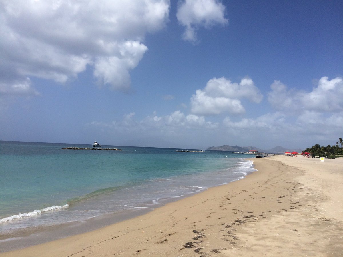 MainlandMermaid's tweet photo. Enjoying St. Kitts before I head back to the land of cold and (possible) snow. https://t.co/Vd2dVqnOkh