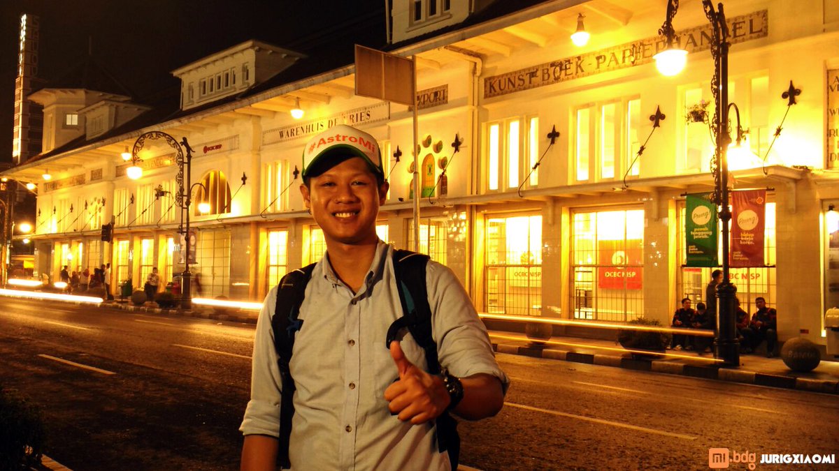 jurigxiaomi's tweet photo. Kang Fajar dari @MiFansBekasi dateng juga mampir..
Coba mimin @PlanetXiaomi absen kehilangan salah satu makhluk ga https://t.co/YYrA3gxpix