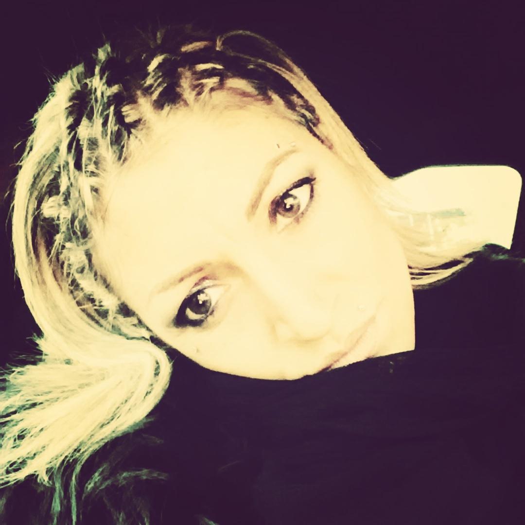 FraIsNow's tweet photo. Me, Myself and I 👑 https://t.co/aEMCS5qzoW