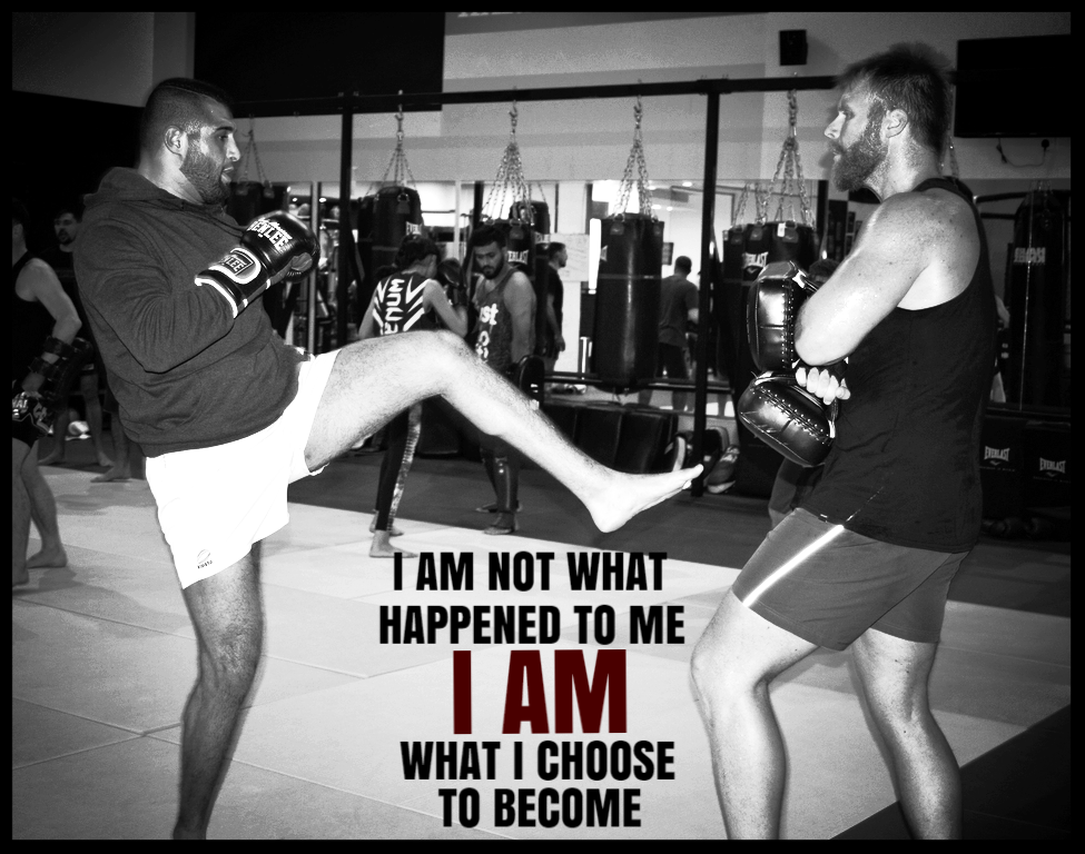 HMFCentre's tweet photo. HM Muay Thai Class with Muay Thai Coach Jason Woodham
@JASONWOODHAM
#hm #onlyathm #muaythai #fitness
Call 0433880000 https://t.co/e77qS7tZS2