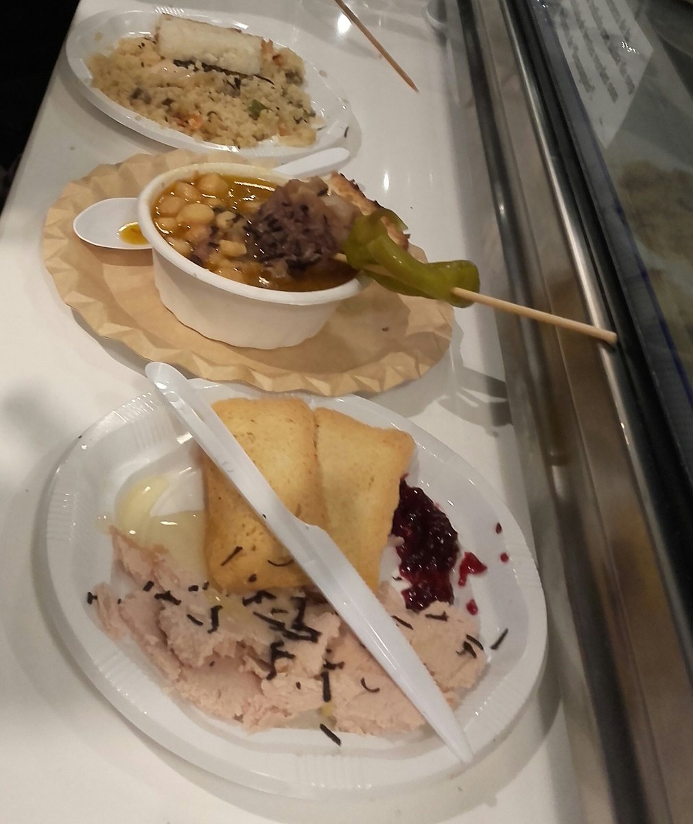 SlowRibagorza's tweet photo. 3 de las #Tapas de @PirineosTurismo ayer en el Mercado de la #Trufa de Graus. https://t.co/742fOZKIgh