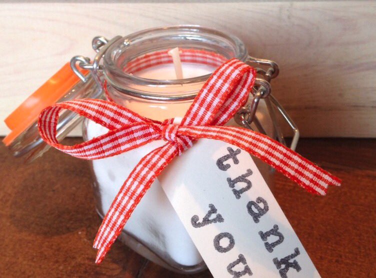 poppyscupcakes's tweet image. Fantastic hand poured soy wax scented candles, would make fantastic Mother's Day gifts 💕