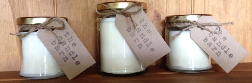 poppyscupcakes's tweet image. Fantastic hand poured soy wax scented candles, would make fantastic Mother's Day gifts 💕
