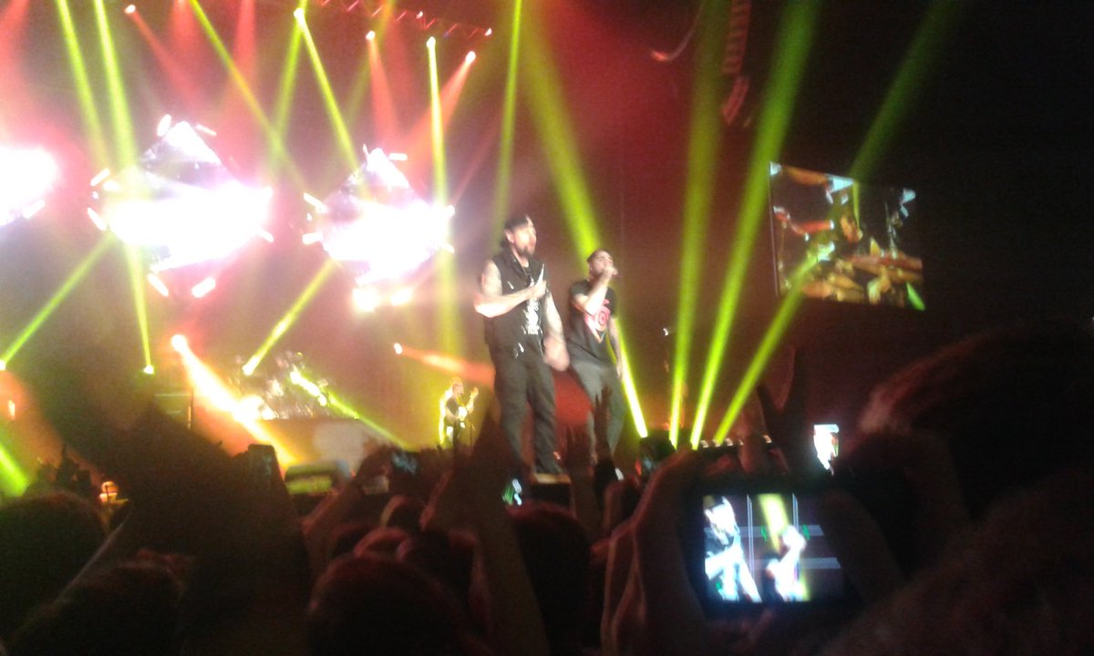 christinayezek's tweet photo. Last night was one of the best nights of my life #ATLBham #BTTFHT https://t.co/LeVJHKuLiK