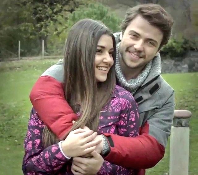 renkliekran's tweet photo. Bitirimİkili ErçelSarıtaş https://t.co/XuIfKW3LpO