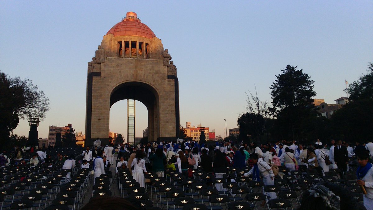 melany_rendon's tweet photo. Una horas antes de la gran celebración #LldmBautismos #SoyLuzdelMundo https://t.co/zymvWsuI4V