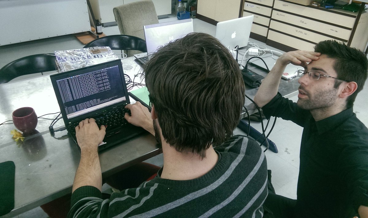 cellabz's tweet photo. Witnes 1st mining of #Ether during #Cellcamp :) Congrats @xavierlava @balessan wth @NicolasLoubet @ethereumproject https://t.co/TPva82hR2C