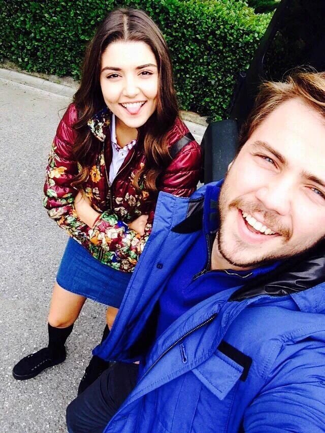 renkliekran's tweet photo. Bitirimİkili ErçelSarıtaş https://t.co/3Uw4lDf2eN