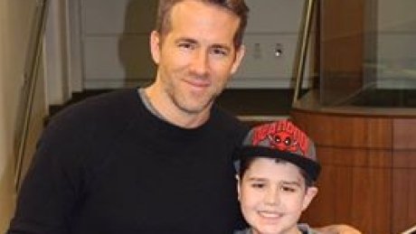 CBCNews's tweet photo. Ryan Reynolds gives Newfoundland-born Deadpool fan exclusive screening https://t.co/p8E623ZvHu https://t.co/K22MpRTdbM