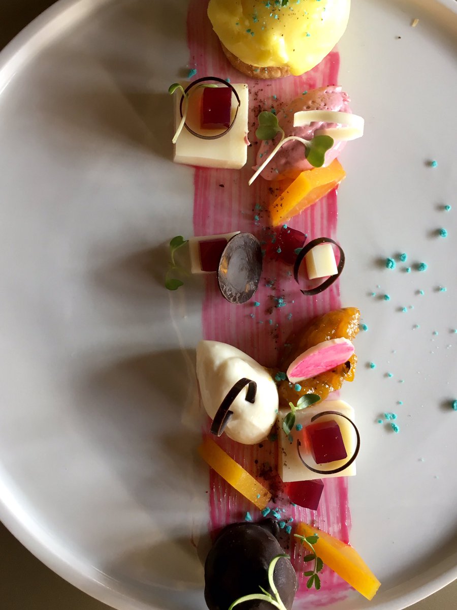 rockymohan30's tweet photo. Food Art on a plate #RockysTable #Qla https://t.co/0T4ndnf2c9