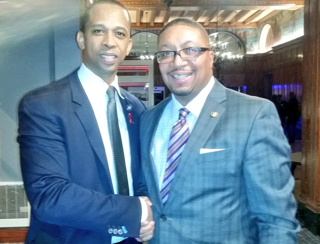 MyndSheer's tweet photo. Happy to support NYS public servant @WalterTMosley during #CaucusWeekend @NYSABPRL @GBKFoundation @apa1906NETwork https://t.co/K98D3YFBsv