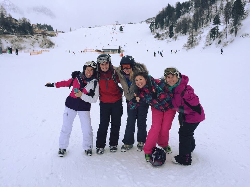 SHSsociology's tweet photo. Happy @StroudHigh staff out on the slopes today #SHSskitrip β https://t.co/ydMybEEJpI