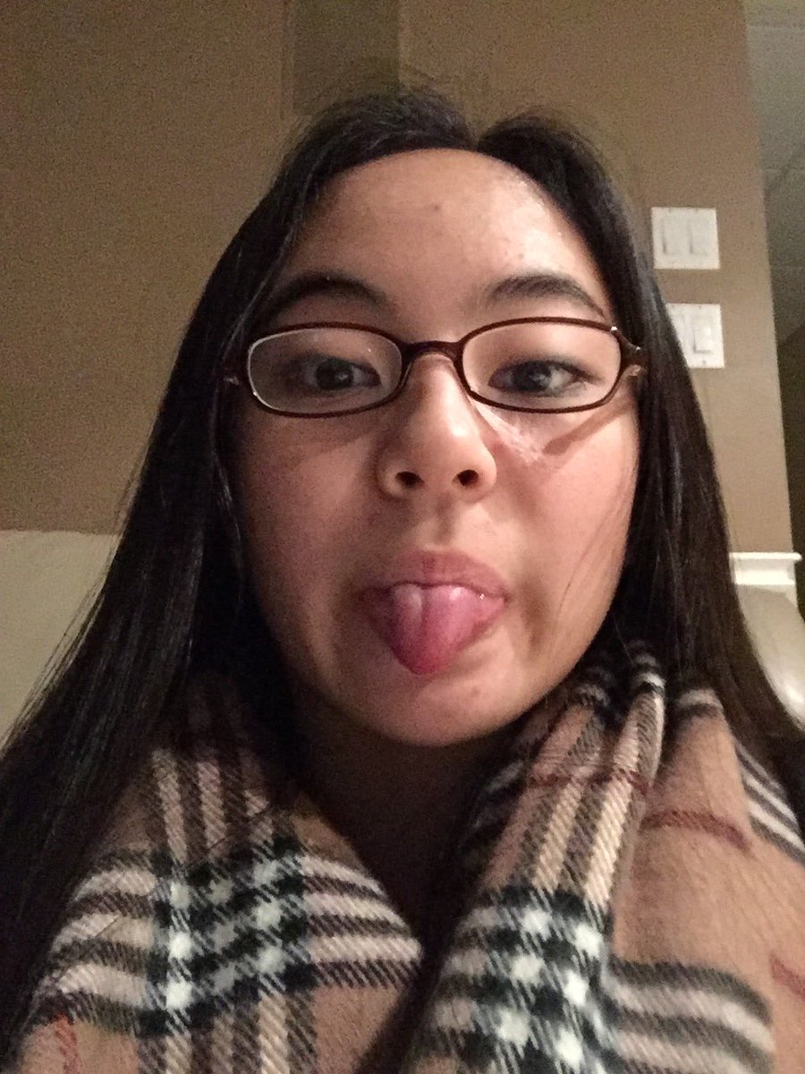 sarahlee595's tweet photo. HAPPY BIRTHDAY MITCH!!!!!!🎊🎁🎉🎈 @michellekimx https://t.co/XgISNv5FW2