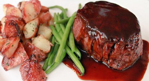 AnonymousDCPost's tweet image. Anonymously delivers the free meal to @FucksSakeBatCow.