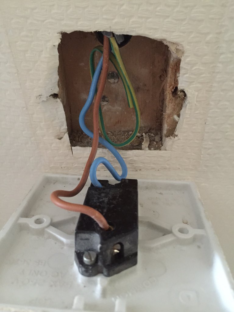 Discovery of the week! #electrical #london #niceic