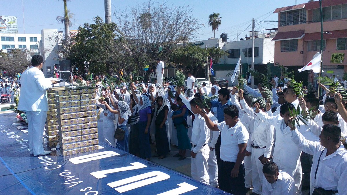 LldmComitan's tweet photo. Bienvenida a los hermanos que bajaron a las aguas del bautismo
#LdmBautismos #SoyLuzdelMundo https://t.co/qVZCTlBcFZ