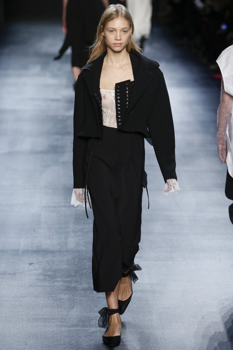 NewYorkModels's tweet photo. Day 4: #LauraSchellenberg for @TOMENYC FW16 #nyfw https://t.co/HINIpSdrsX