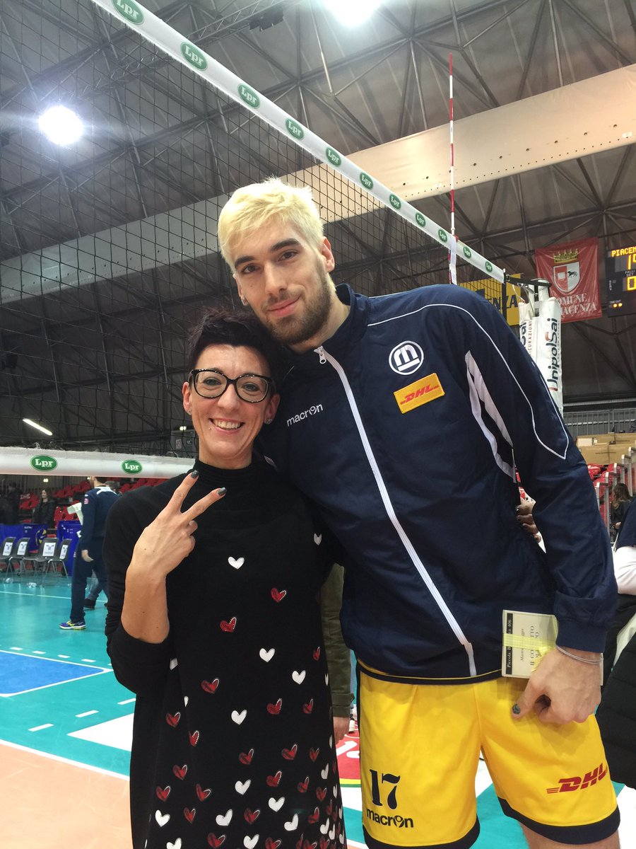 Michy2707's tweet photo. @vettoriluca facciamola una foto ogni tanto!! Grazieeeeeee https://t.co/aeAs1cBKGg