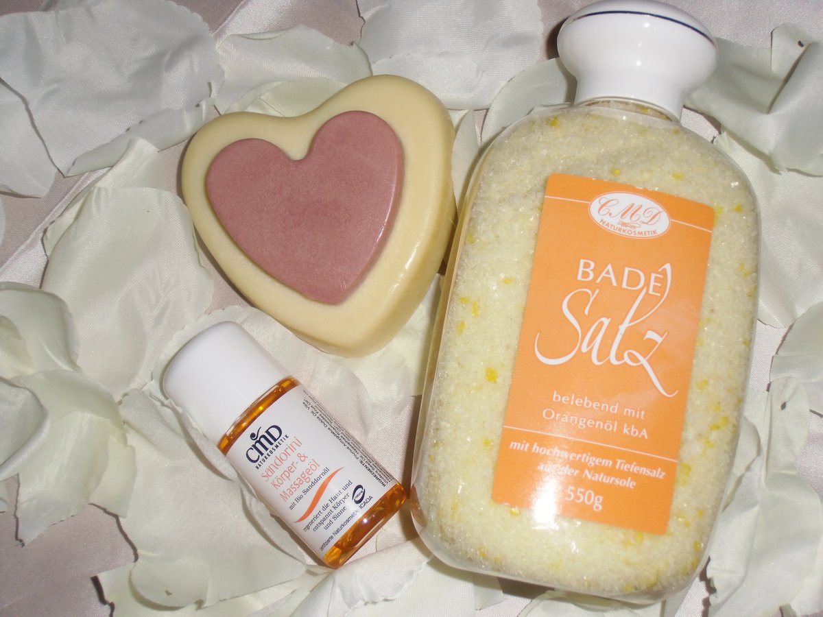 RoyalGreed's tweet photo. Neuer #Testbericht auf #RoayalGreed für Euch!
#Naturkosmetik #CMD
https://t.co/RDA9k3JwWU https://t.co/ipqd8uvYFQ