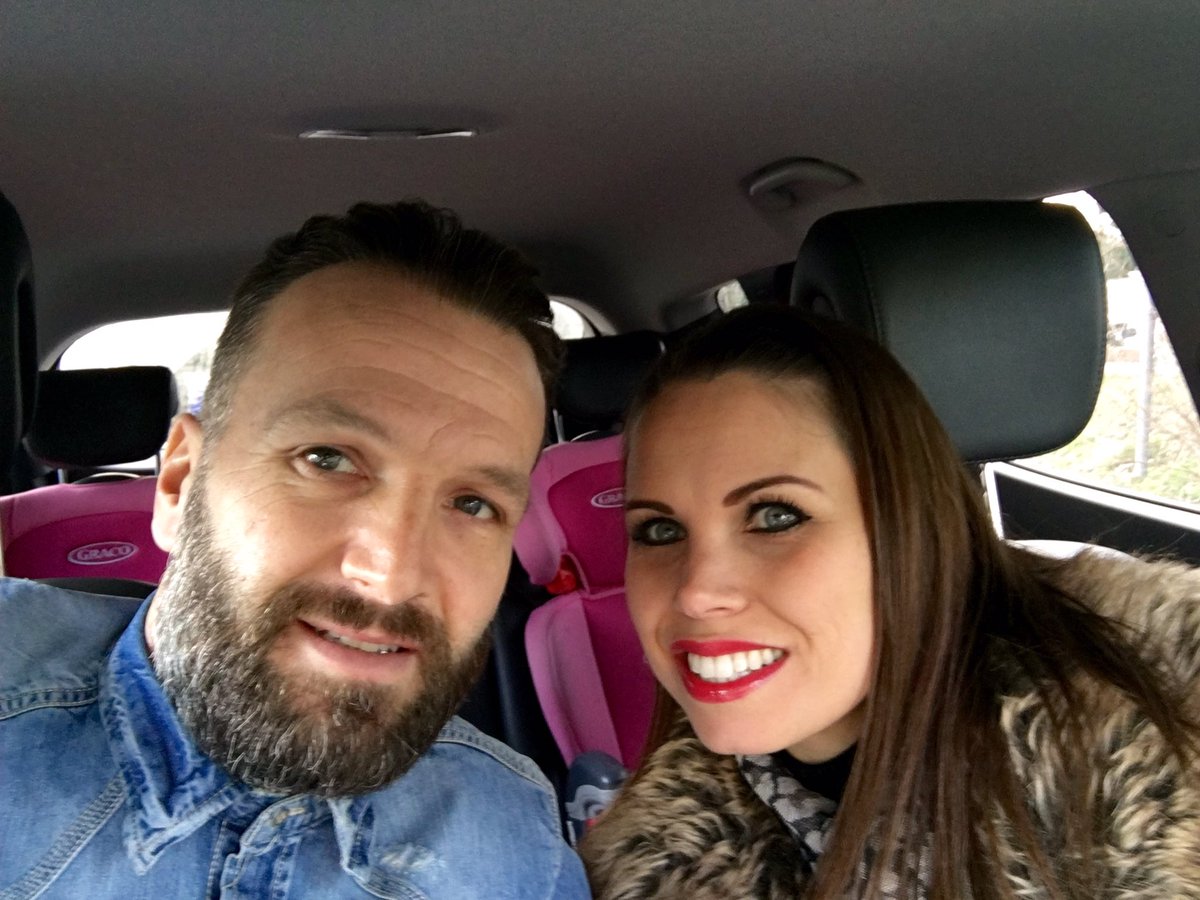 gemmaduguid81's tweet photo. Valentine's lunch with my lover ❤️xxx https://t.co/mgt8hvWnPd