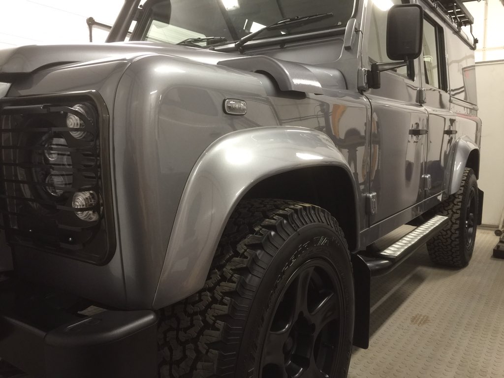 lucent_uk's tweet image. Stunning finish from the correction of this @AchsvSales @LandRover_UK Defender. #GTechniq #SwissVax #Hibernot