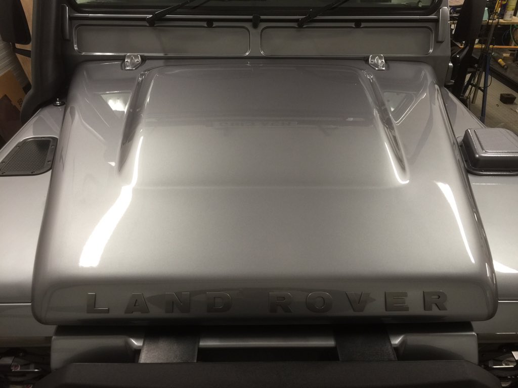 lucent_uk's tweet image. Stunning finish from the correction of this @AchsvSales @LandRover_UK Defender. #GTechniq #SwissVax #Hibernot