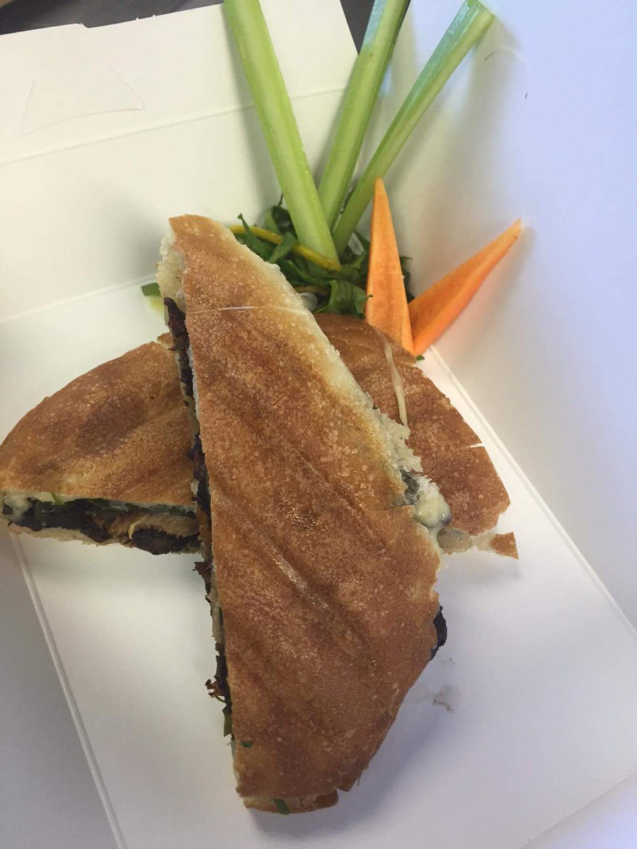 RoswellnessGA's tweet photo. Roswell Farmers Market Monday Funday Sandwiches: organic &amp; local https://t.co/Ami0OtgUZY