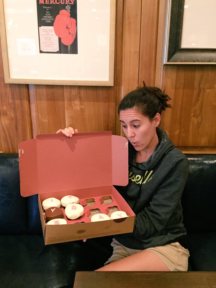 oiselle's tweet photo. Happy birthday @enduroTwerd! Half the cupcakes down the hatch. #birdthday https://t.co/NVKBF9YreZ