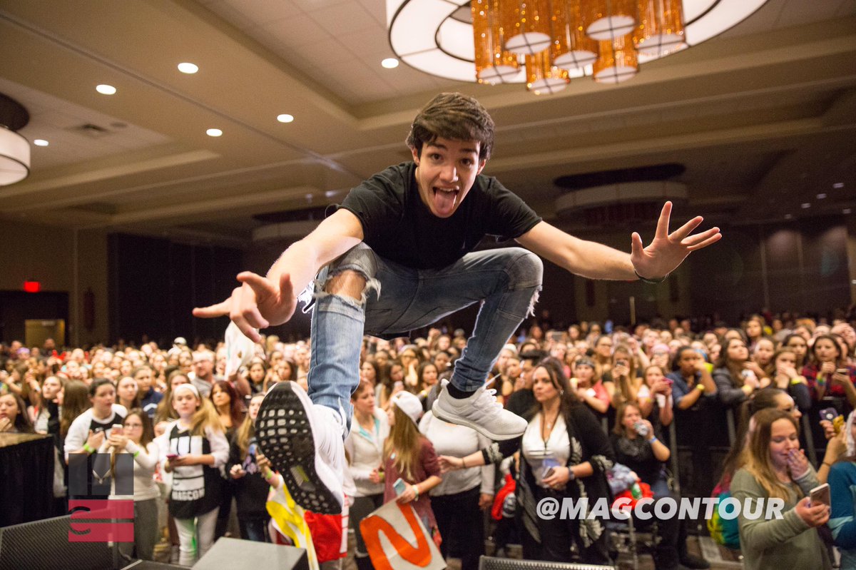 AaronCarpenter's tweet photo. jumpman jumpman jumpman 💨 https://t.co/0uUPm33RoM