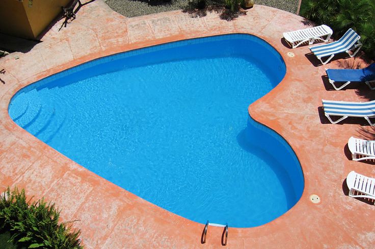 OttawaPools's tweet photo. Happy Valentines Day! 
Enjoy the long weekend! https://t.co/4WEJYjS4oj