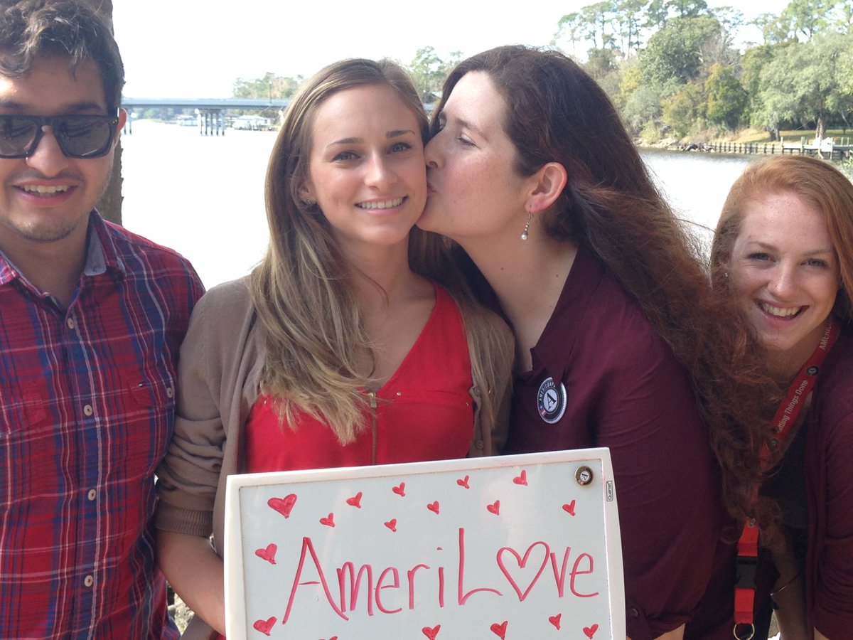 NFHealthCorps's tweet photo. Sharing some #AmeriLove this Valentine's Day! @AmeriCorps https://t.co/HkxnqgixtZ